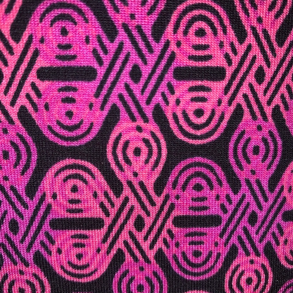 Lula Roe 👚 Sold - Picture 4 of 4